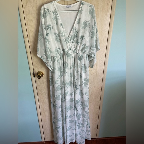 BALTIC BORN Kia Kimono Maxi Dress White with Sage Floral Sz XXL - Picture 2 of 12